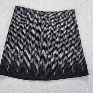 Athleta Skirt  Women's Tech Fleece Lined Stretch Chevron Geometric Pocket Size L